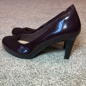 Clarks Adriel Viola Aubergine Patent Leather Pumps Heels 7M Comfort Professional